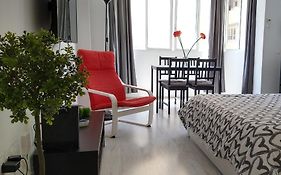 Amplio Estudio,Vista Mar Y Montana, A Pasos Del Centro